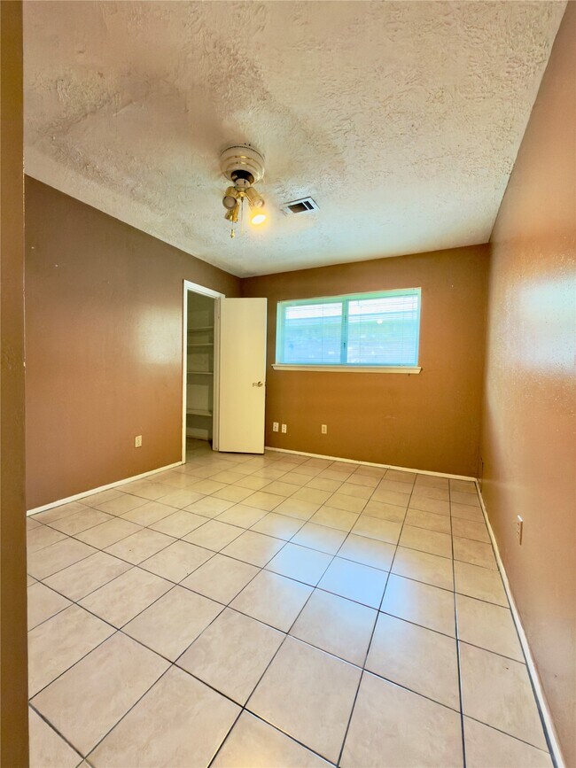 Photo - 23115 Bright Star Rd