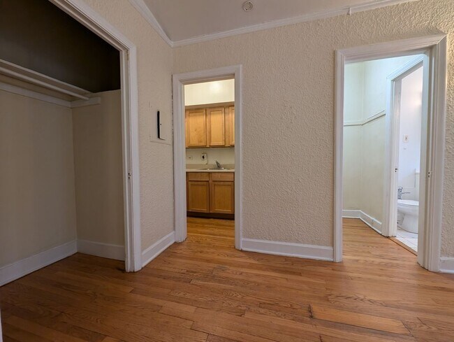 Photo - 536 W Arlington Pl Unit 117