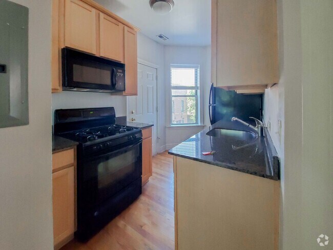 Building Photo - 1217 W Waveland Ave Unit 2 Rental