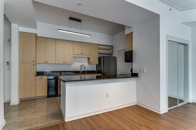 Photo - 3225 Turtle Creek Blvd Blvd Unidad 446