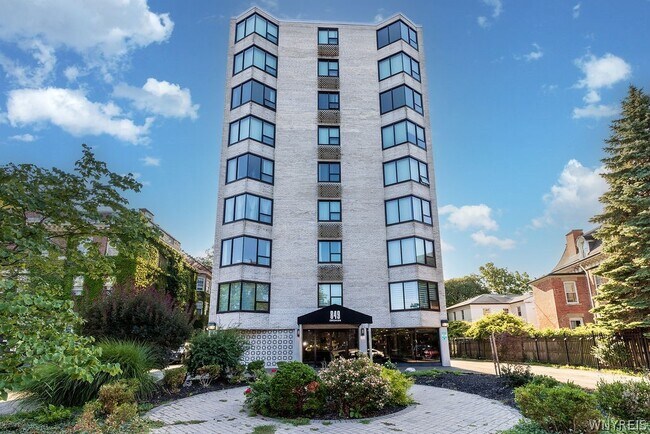 Building Photo - 849 Delaware Ave