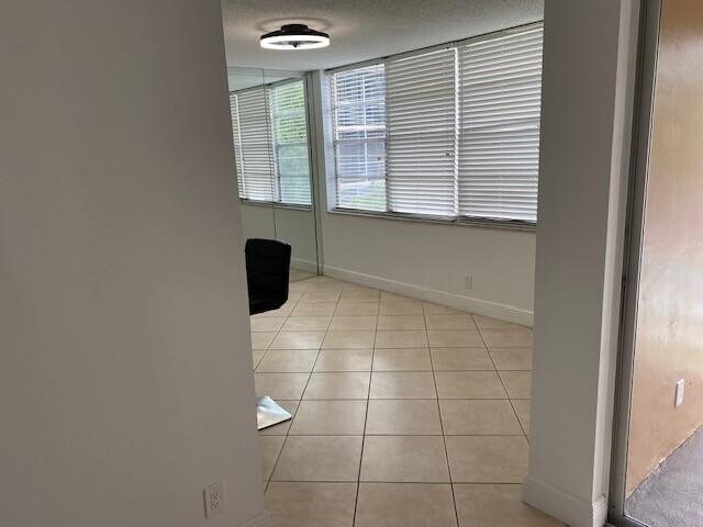 Photo - 9440 Live Oak Pl Unit 307