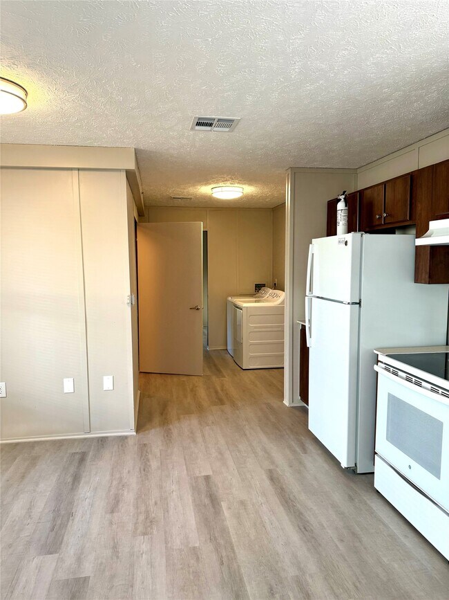 Photo - 3621 County Rd 161