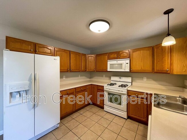Photo - 100 Rotunda Cir