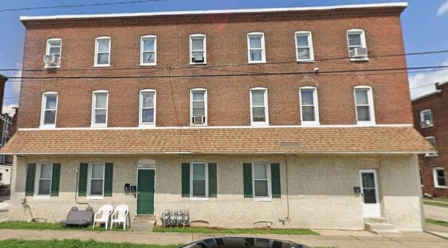 Photo - 1224 E 2nd St