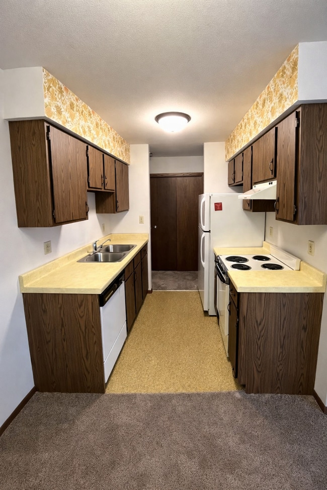 Photo - 2536 Spooner Ave Unit #102