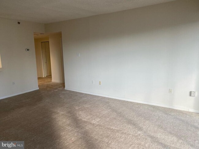 Photo - 1530 Key Blvd Unit 909