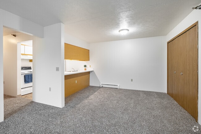 2 habitaciones, 1 baño - 950 pies cuadrados - Comedor - Culver Estates Apartments