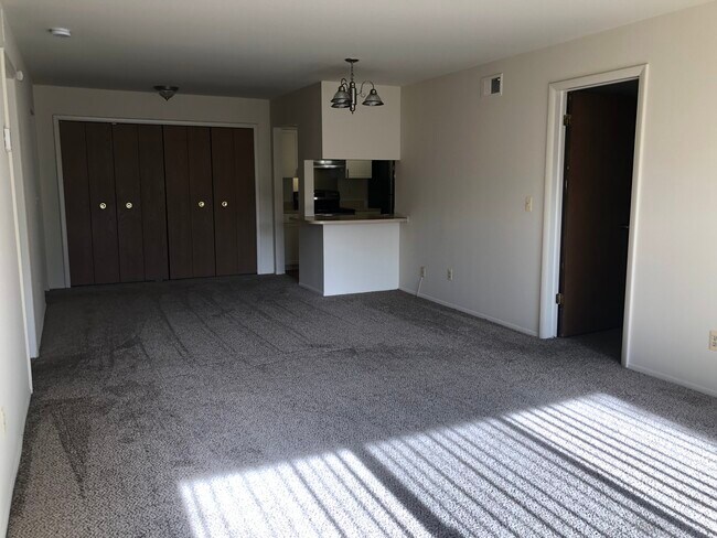 STRAWBERRY LANE APARTMENTS