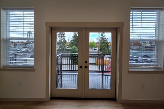 478 S Main St