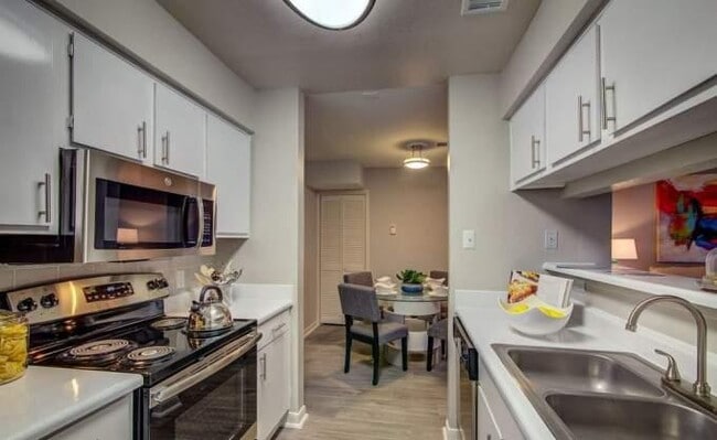 Photo - 2 bedroom in Webster TX 77598 Unit 2047