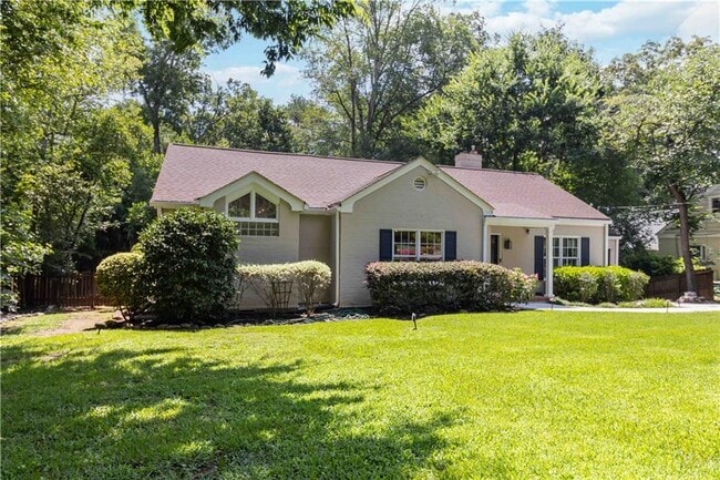 Photo - 2014 Westminster Way NE