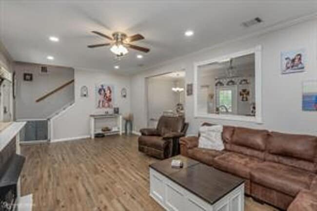 Photo - 6339 Westwood Rd