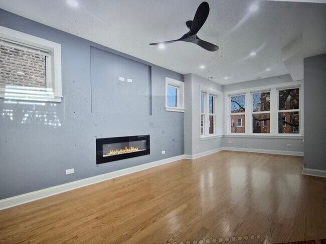 Building Photo - 4524 N Central Park Ave Unit 2