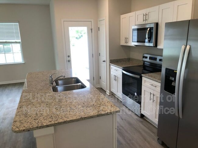 Photo - 5517 Carrington Ct