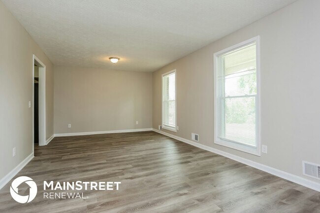 Photo - 6165 Marilla St