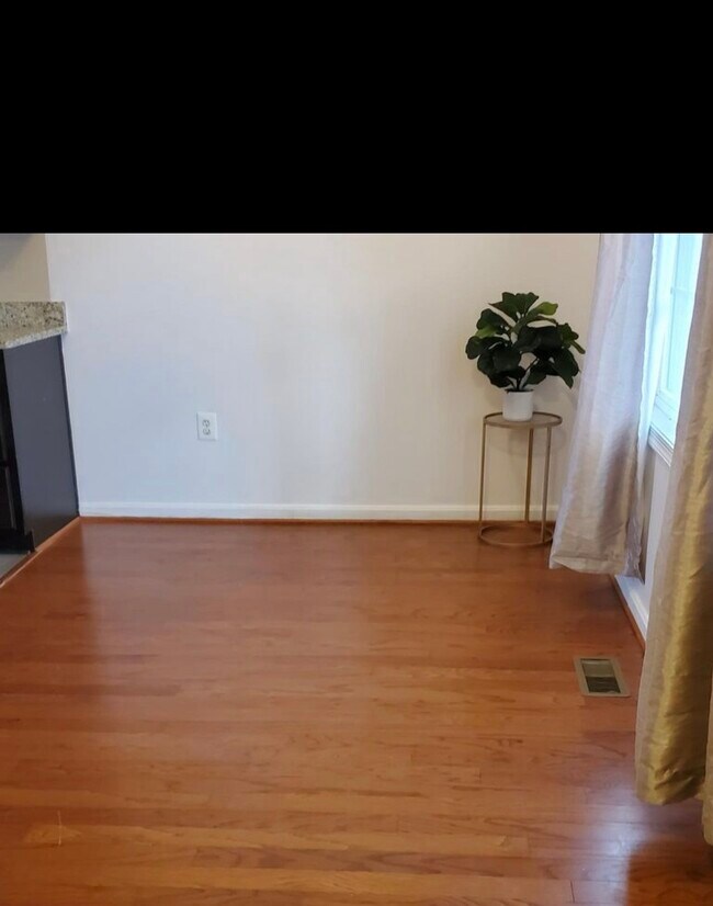 Photo - 7125 Durrette Rd