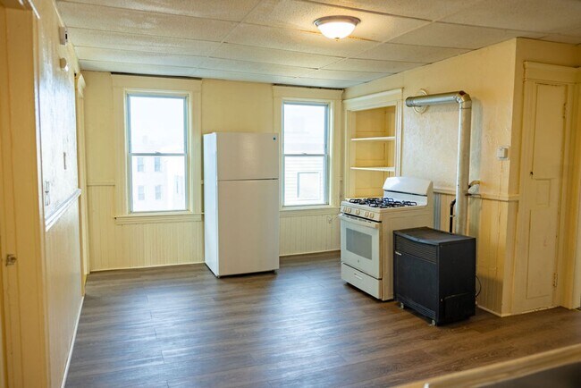 Photo - Dorchester St- Worcester Ma Unit 3