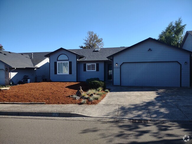 Building Photo - 5685 Moonstone Loop SE Rental