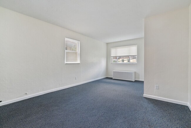 Photo - 2807 Neeld Ave Unidad 2807 Neeld Avenue