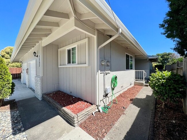 Photo - E Street, 1751-1753** Unit 1753 E