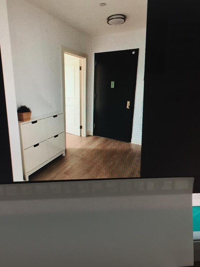 Living Room - 6298 Woodhaven Blvd Unidad 2