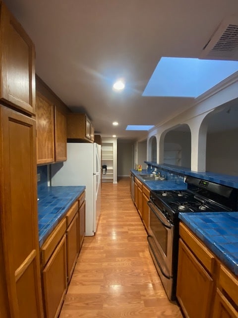 Photo - 447 W 2nd St