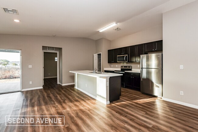 Photo - 3417 7th St SW