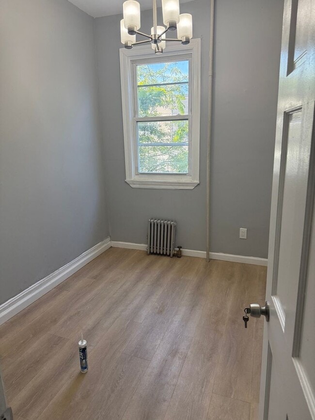 Photo - 189 Sheridan Ave