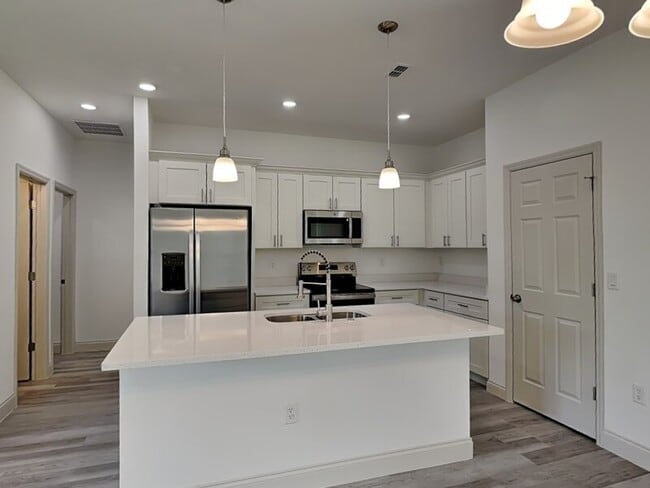 Photo - 2660 W Gifford Ln