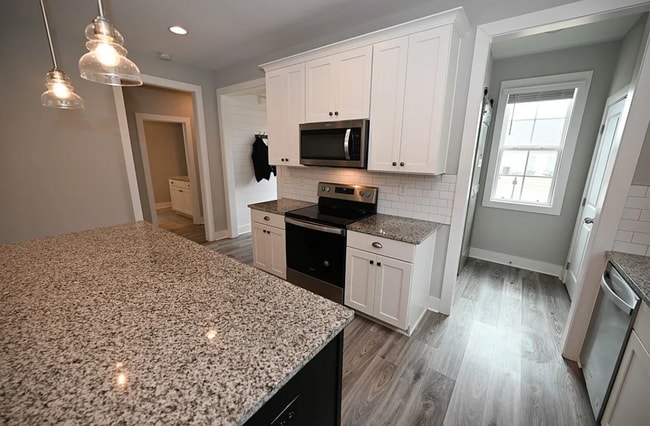 648 Village Dr