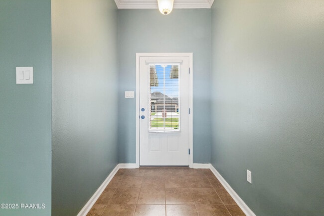 Photo - 307 Flanders Ridge Dr