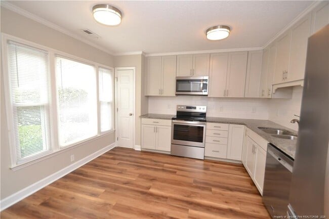 Photo - 110 Riverwalk Cir