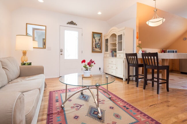 Building Photo - 900 21st Ave Unit ID1273354P