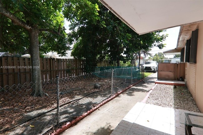 Photo - 1321 N 58th Ave Unidad 1321