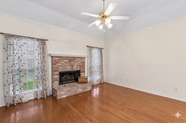 Photo - 2205 Kittyhawk Dr