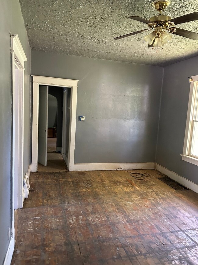 Photo - 1405 N 54th St