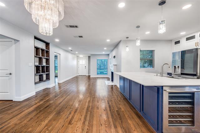 Photo - 6149 Kenwood Ave House