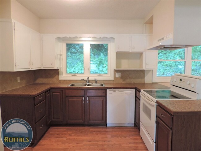 147 Woodland Dr