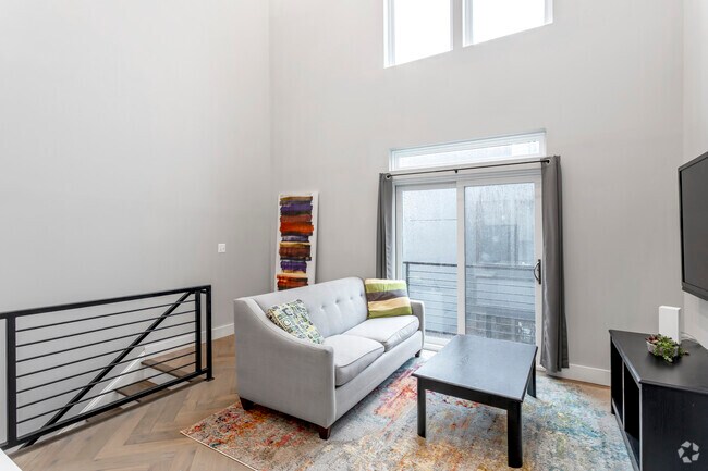 2 BR, 2 BA - 1,247 SF - Harding's Court