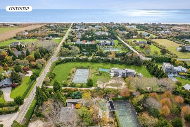 Photo - 230 Town Line Rd