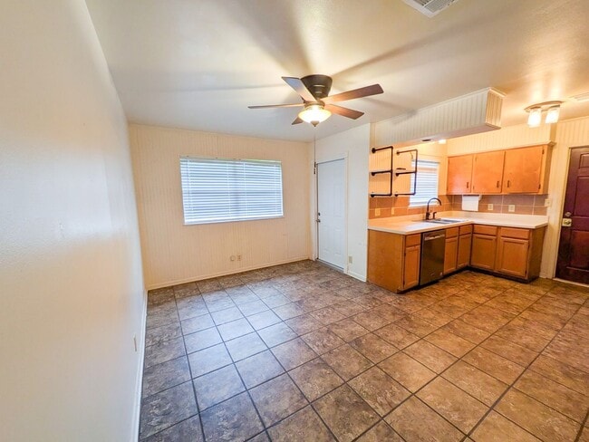 Photo - 9225 Shepherd Dr