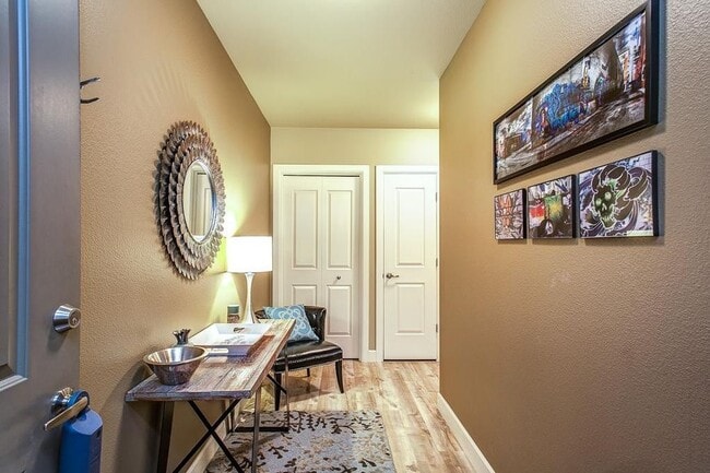 Photo - 406 S 13th St Unit 101