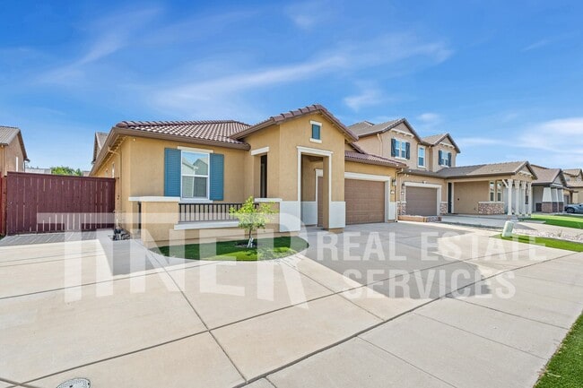 Photo - 8409 Stara St