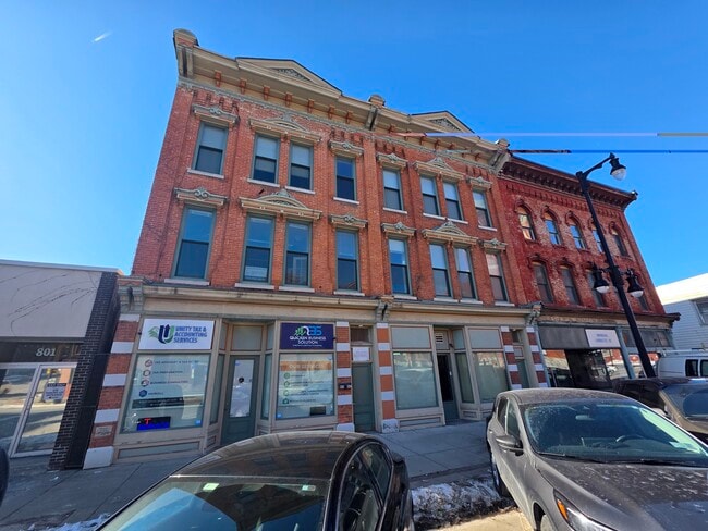 Building Photo - 809A N Salina St Unit 809A