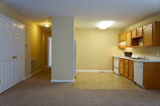 Photo - 201 W 17th St Unit A
