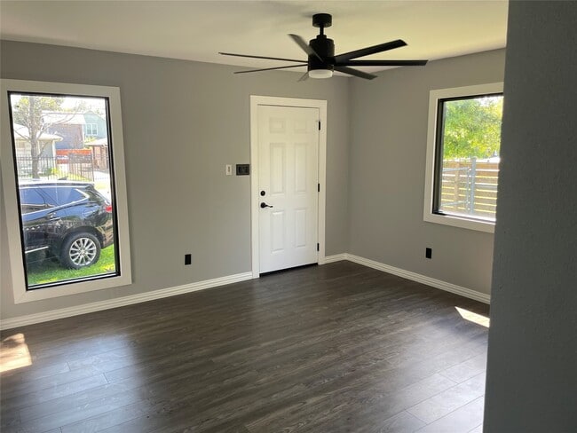 Photo - 2709 Terry St