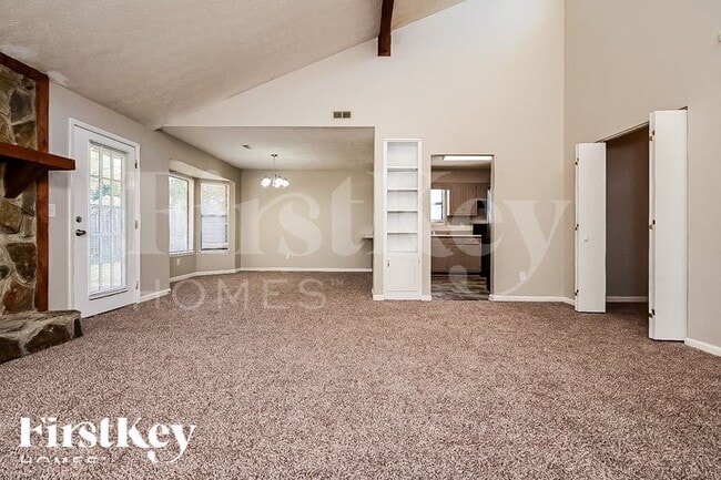 765 Fieldstone Dr