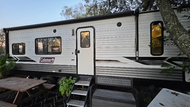 Building Photo - 6835 Purvis Ln