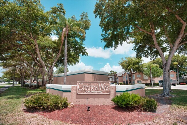 Photo - 9833 Westview Dr Unit 829